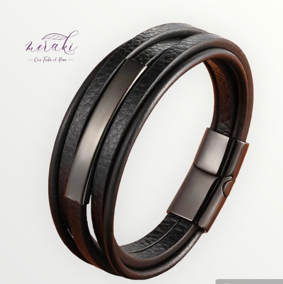 Brazalete multicapa con placa negra